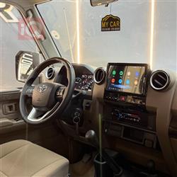 تۆیۆتا لاند کرۆزەر ٧٠ پیکاپ
